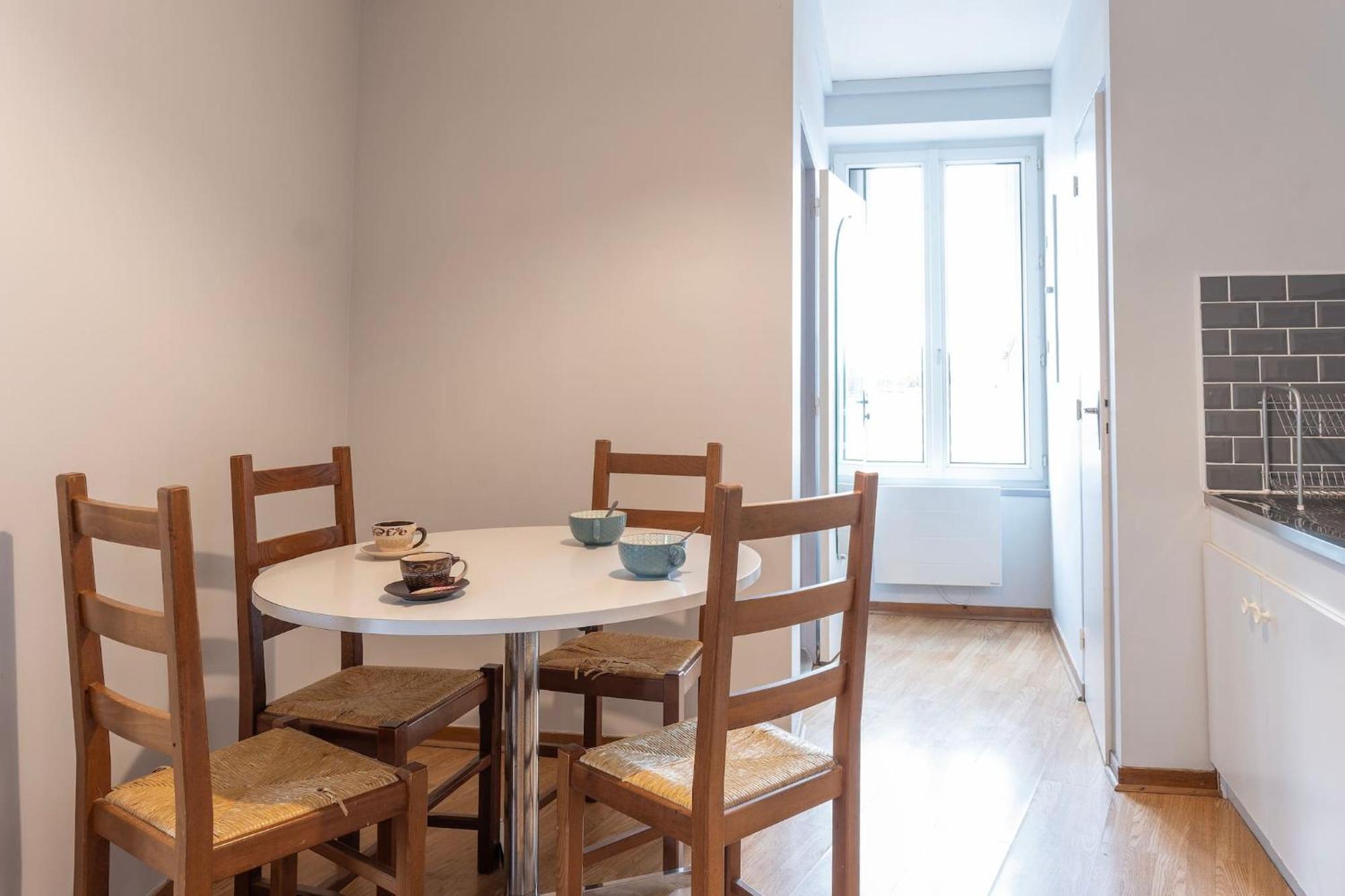 Grand Studio ✰ 35M² ✰ Centre ✰ 4Pers/2Lits ✰ Cuisine ✰ Wifi Candé Exterior foto